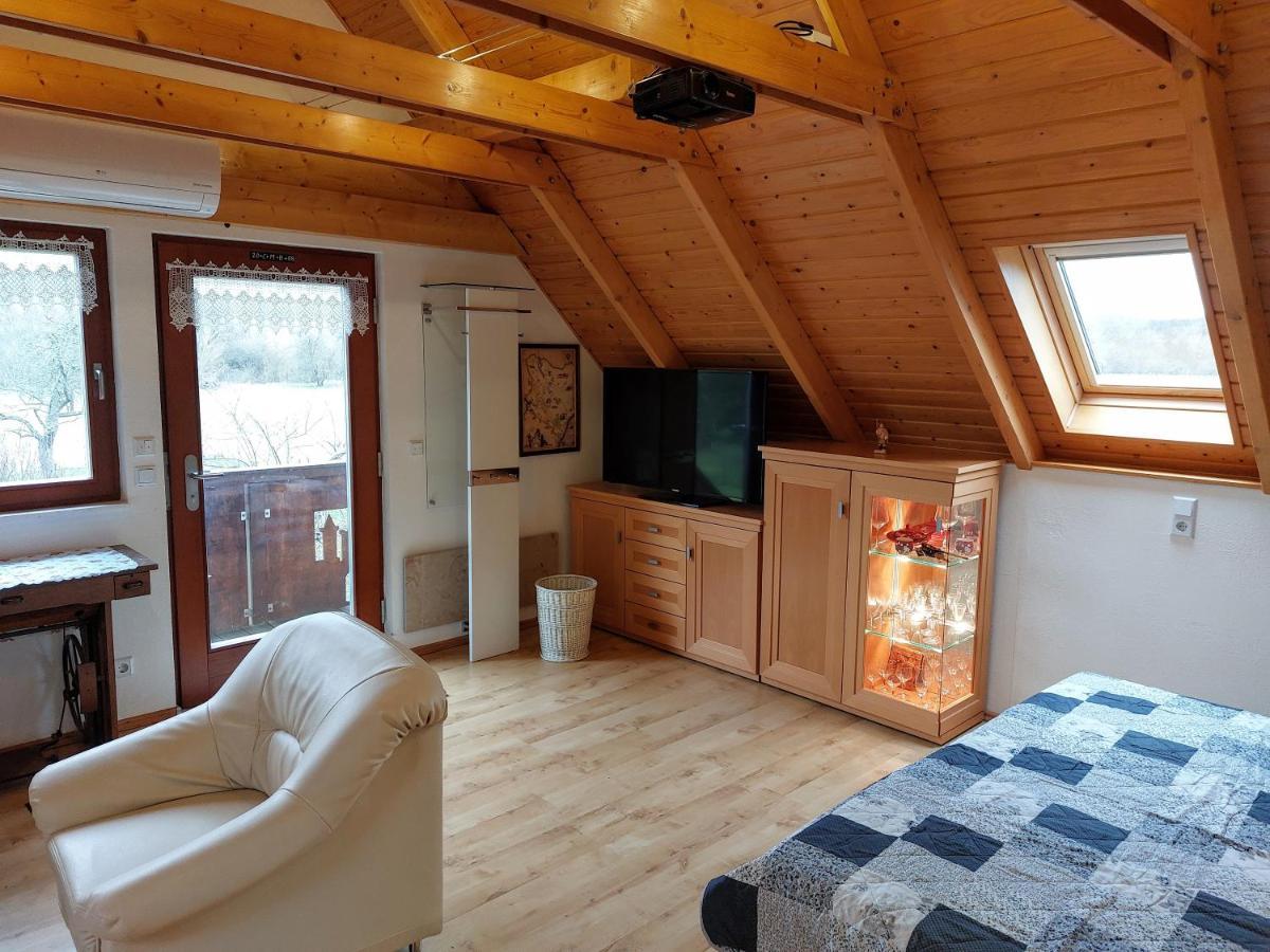 Ferienwohnung Zur Saaleaue Wettin Exterior foto